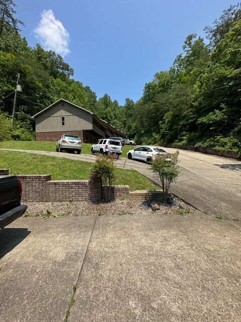 property at 131 Lancelot Ct