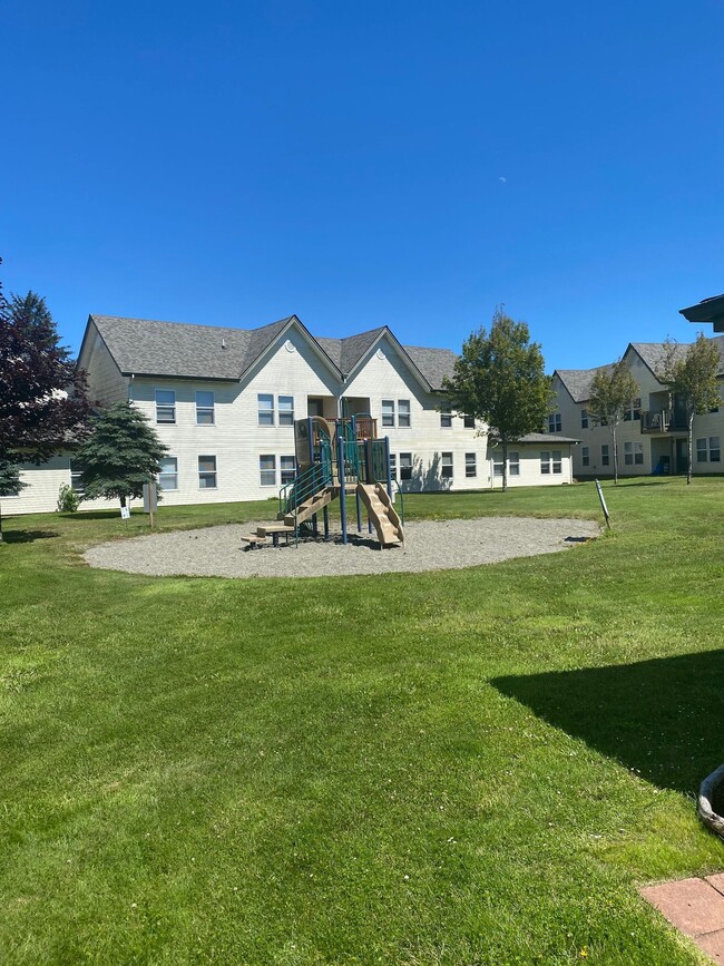 1646 Harvard St SE in Bandon, OR - Building Photo - Building Photo