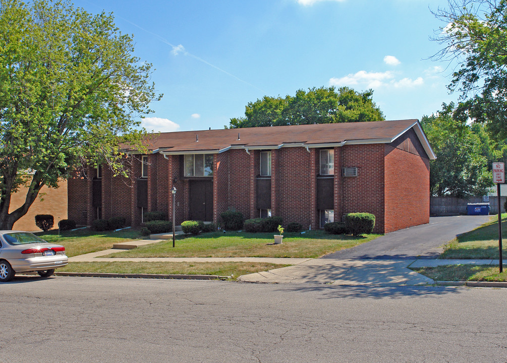 2862 Bobbie Pl in Dayton, OH - Building Photo