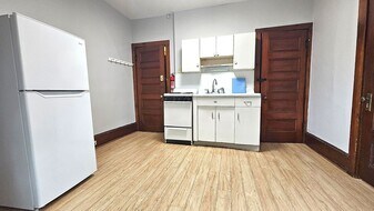 234 Pearl St in Burlington, VT - Building Photo