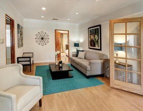 1018 Tyler St in Glendale, CA - Foto de edificio - Building Photo
