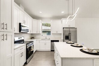 8522 N Blvd in Tampa, FL - Building Photo - Building Photo