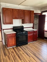 109 Barker St, Unit 2 in Hartford, CT - Building Photo