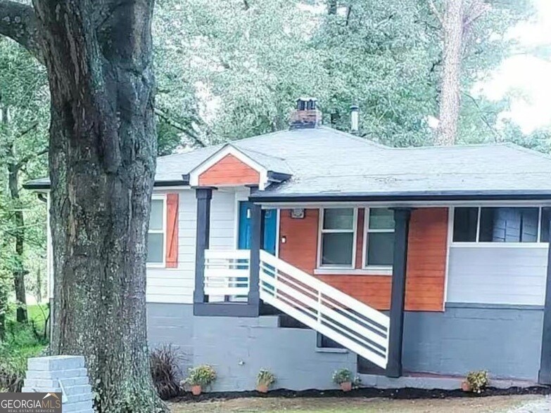 818 Lee Andrews Ave SE in Atlanta, GA - Building Photo