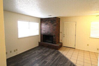 114 NE 12th St in Moore, OK - Building Photo - Building Photo