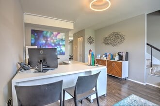 The Mint Townhomes in St. Louis, MO - Foto de edificio - Building Photo