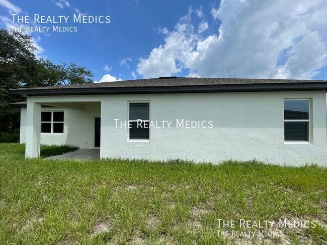 279 Elm Ct in Poinciana, FL - Building Photo - Building Photo