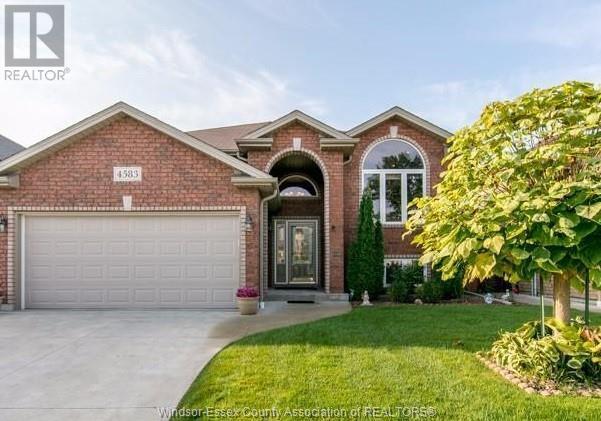 4583 Helsinki Crescent in Windsor, ON - Building Photo