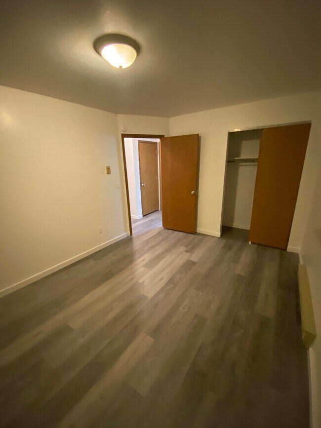 125 Crescent Lake Rd in St. Clair, MO - Building Photo - Building Photo