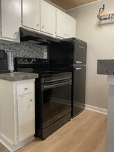 807 W Trinity Ave, Unit Furnished Condo in Durham, NC - Foto de edificio - Building Photo
