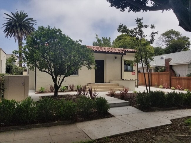 1423 Franklin St in Santa Monica, CA - Building Photo - Building Photo