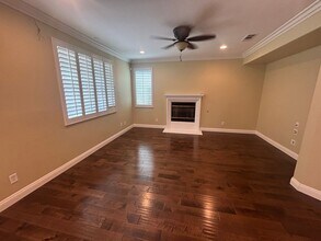 23926 Rancho Ct in Santa Clarita, CA - Building Photo - Building Photo