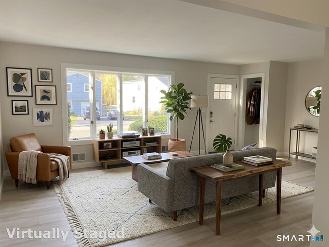 14 Amherst Rd in Greenwich, CT - Building Photo - Building Photo