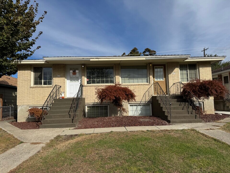 605 E Euclid Ave, Unit 605 and a half in Spokane, WA - Building Photo