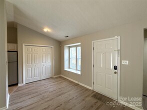 2720 Von Thuringer Ct in Charlotte, NC - Building Photo - Building Photo