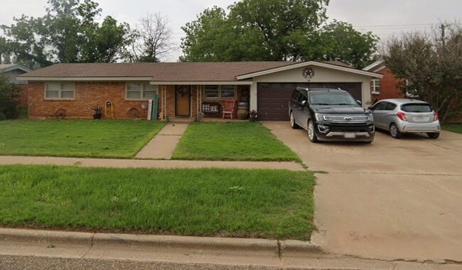 property at 1408 E Broadway St