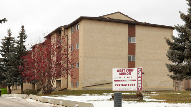 Westview Manor in Stony Plain, AB - Building Photo - Building Photo