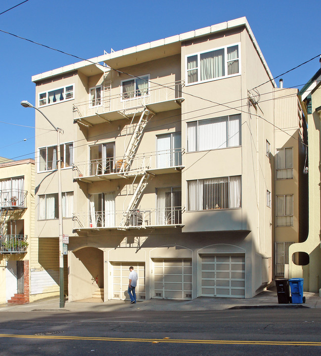 2450 Fulton St in San Francisco, CA - Building Photo