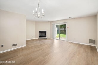 11 Stuart Dr in Freehold, NJ - Building Photo - Building Photo