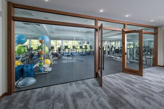 Carlyle in Santa Clara, CA - Foto de edificio - Building Photo