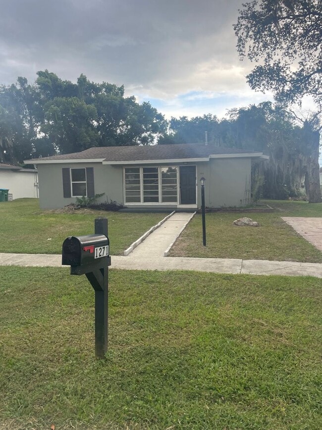 property at 1271 Fountainhead Dr