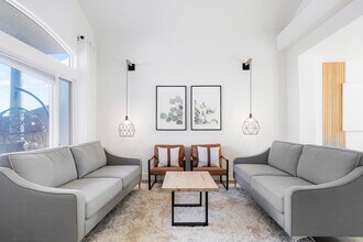 6527 S Robb Way in Littleton, CO - Building Photo - Building Photo