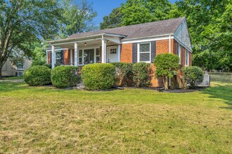 745 Delaware Ave in Nashville, TN - Building Photo - Building Photo