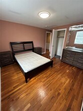 14 Walnut Ave E in Farmingdale, NY - Building Photo - Building Photo