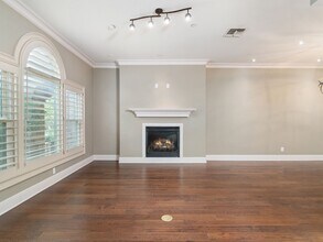 123 Eaton St in San Antonio, TX - Building Photo - Building Photo