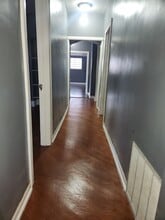 8711 S Kingston Ave, Unit 1 in Chicago, IL - Foto de edificio - Building Photo