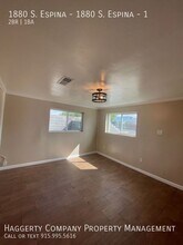 1880 S Espina St in Las Cruces, NM - Building Photo - Building Photo