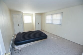 40 Bluefields Ln in Blauvelt, NY - Building Photo - Building Photo