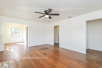 2861 Herbert Way in Sacramento, CA - Building Photo - Building Photo