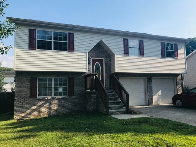 property at 3 Indian Trail