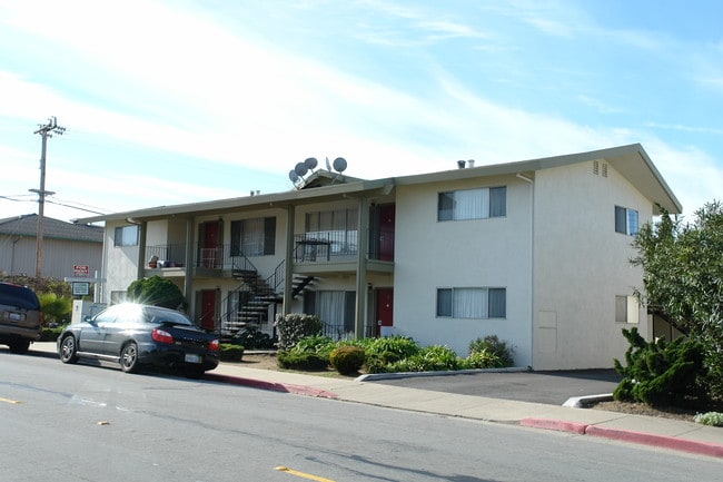 Lewis Apartments in Monterey, CA - Foto de edificio - Building Photo