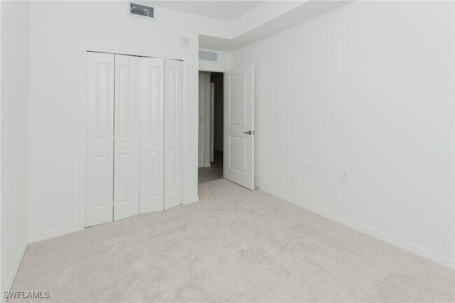 property at 5527 Double Eagle Cir