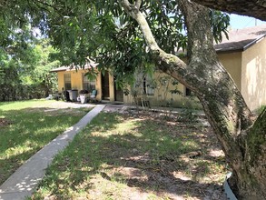 5 Unit Lake Worth in Lake Worth, FL - Building Photo - Building Photo