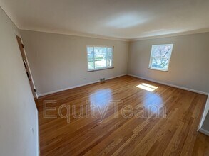 6241 Girard Ave in Cincinnati, OH - Building Photo - Building Photo