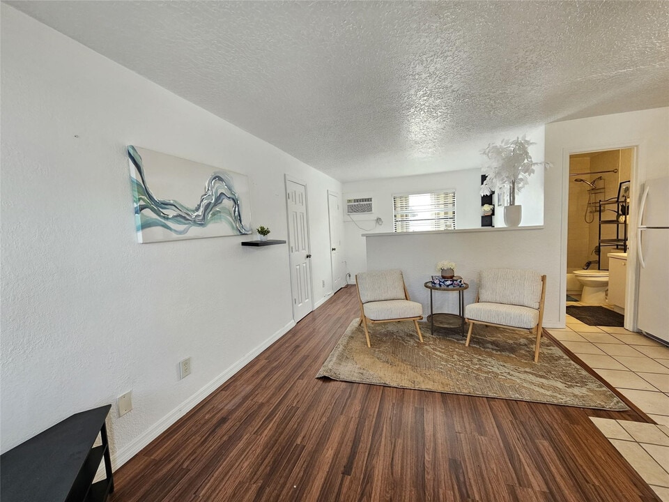 1021 SE Monterey Rd in Stuart, FL - Building Photo