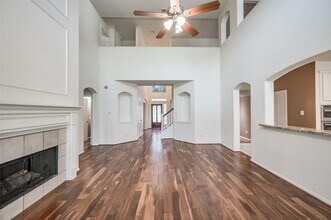 3402 Caloway Ct in Missouri City, TX - Building Photo - Building Photo