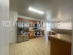2602 S 112th Dr in Avondale, AZ - Foto de edificio - Building Photo