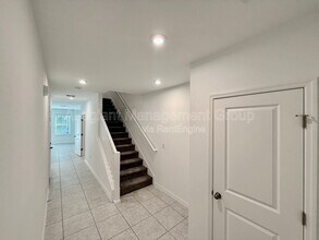 1622 Fan Palm Dr in Davenport, FL - Building Photo - Building Photo