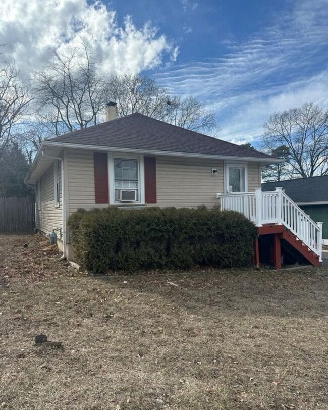 property at 20 Mt Clement Ave