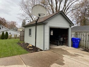 717 S Fairview St in Appleton, WI - Building Photo - Building Photo