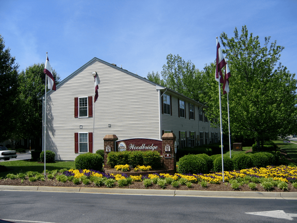Woodbridge Apartments in Chesapeake, VA - Foto de edificio