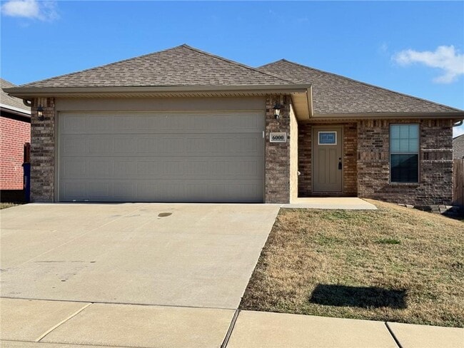 6000 NW Meade St in Bentonville, AR - Building Photo - Building Photo