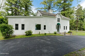 1412 River Rd in Selkirk, NY - Building Photo - Building Photo