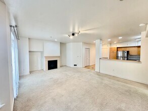 925 110th Ave NE in Bellevue, WA - Building Photo - Building Photo