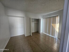 2801 E Monte Cristo Ave in Phoenix, AZ - Building Photo - Building Photo