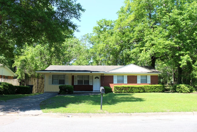 property at 824 Essex Dr